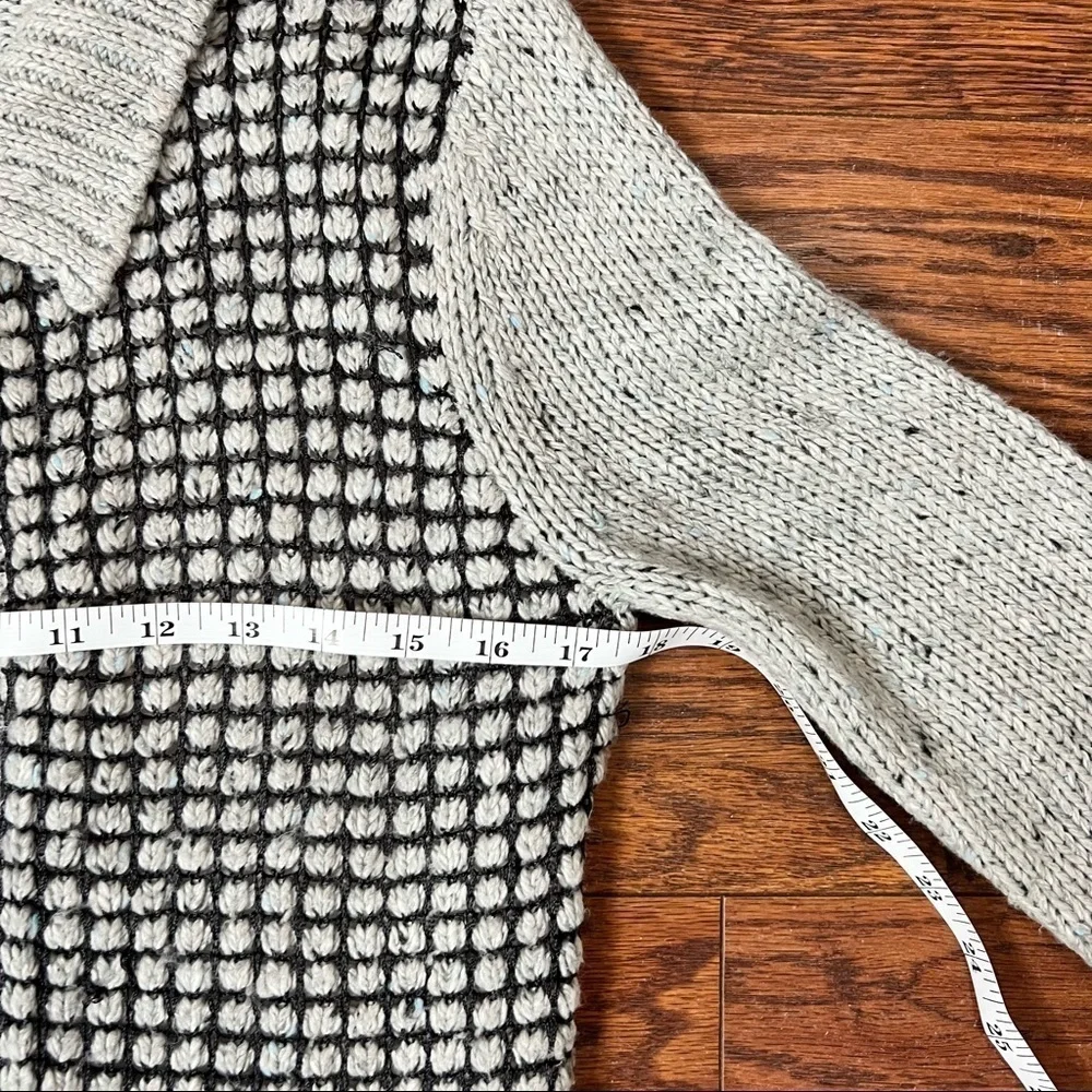 Cabi 3006 Gray Square Stich Window Pane Mock Neck Snap Cardigan Sweater Size S